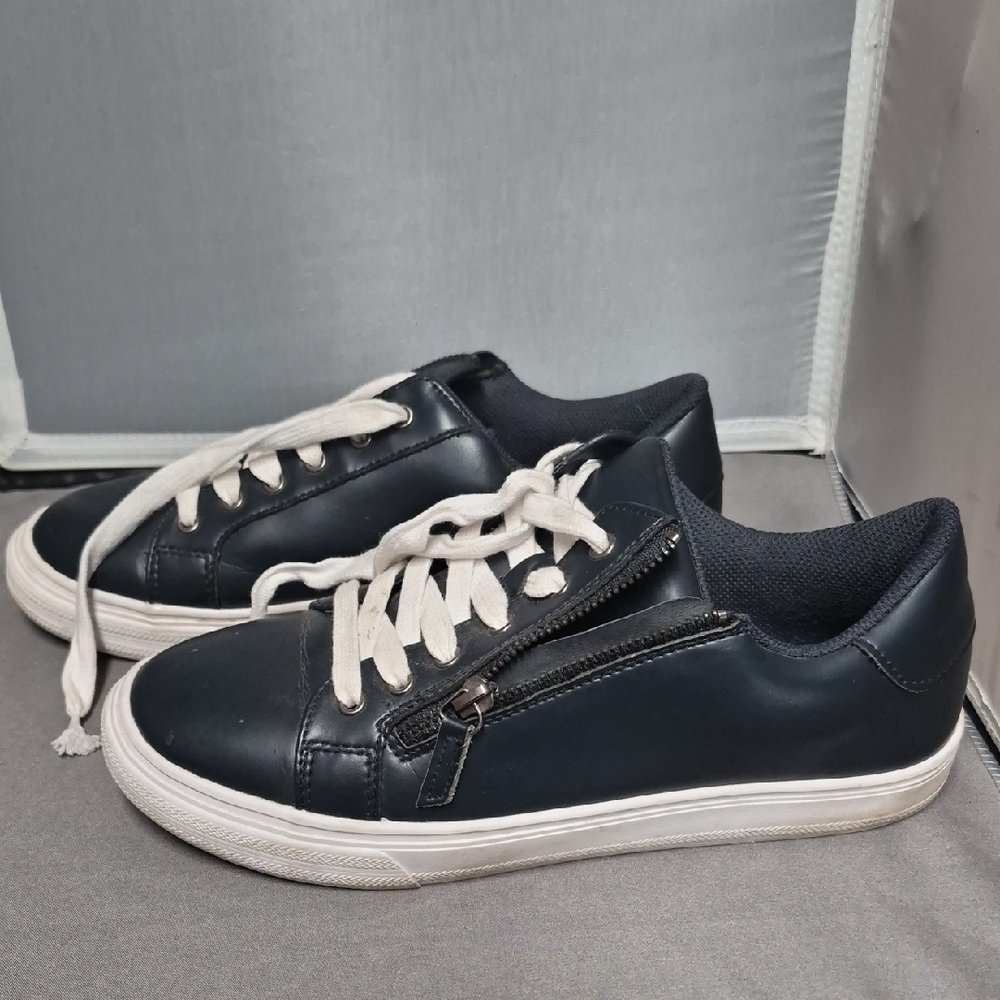 Array Sports Dark Blue Almost Black Sneakers with Zipper Detail